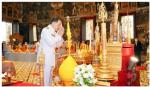  พระบาทสมเด็จพระเจ้าอยู่หัว และสมเด็จพระนางเจ้า ฯ พระบรมราชินี เสด็จพระราชดำเนินโดยรถยนต์พระที่นั่ง จากพระที่นั่งอัมพรสถาน พระราชวังดุสิต ไปในการพระราชพิธีทรงบำเพ็ญพระราชกุศล เนื่องใน  (วันอาสาฬหบูชา ประจำปี พุทธศักราช ๒๕๖๗) ณ พระอุโบสถวัดพระศรีรัตนศาสดาร